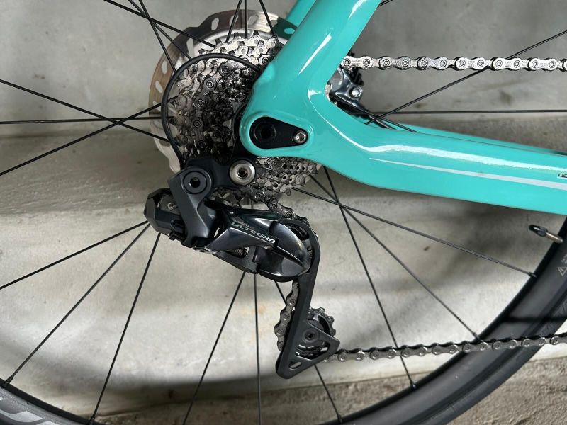 Bianchi ARIA disc 2020, Ultegra DI2, vel 61