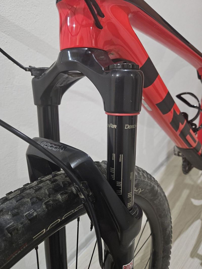 Trek Procaliber 9.6 Radioctive Red/Black