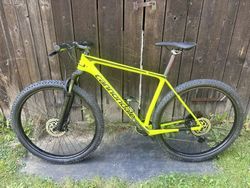 Karbonový Cannondale F-SI, velikost L (175-185), 1x11