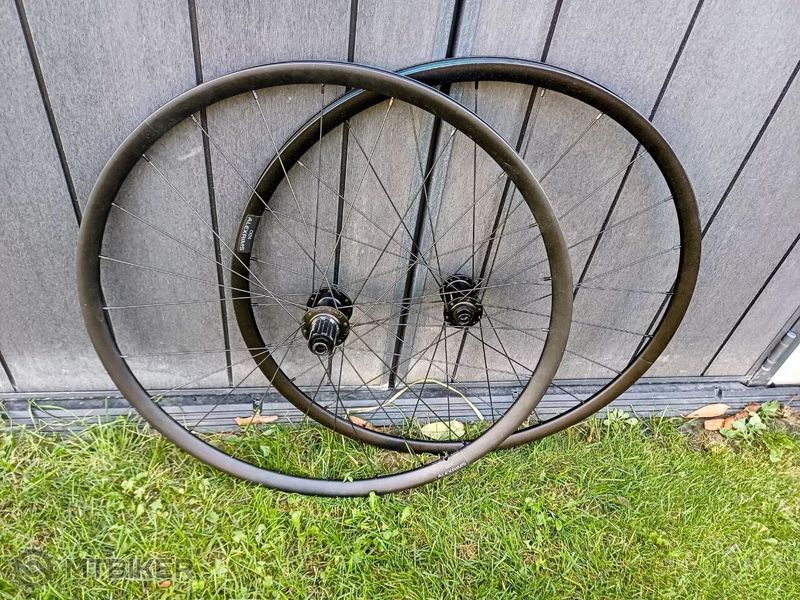 AlexRims CXD4 700C Disc TLR 1540g