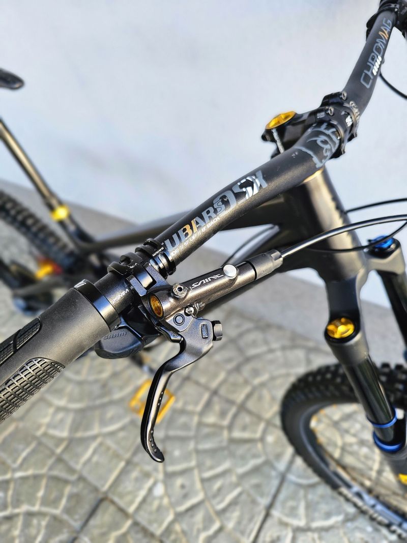 Horské kolo RAAW Madona V2.2 Ohlins AXS 29″ 