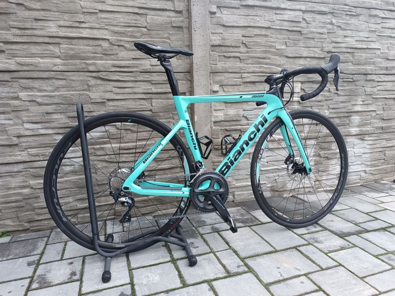 Bianchi Aria disc Ultegra < 1000 km