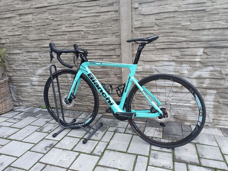 Bianchi Aria disc Ultegra < 1000 km