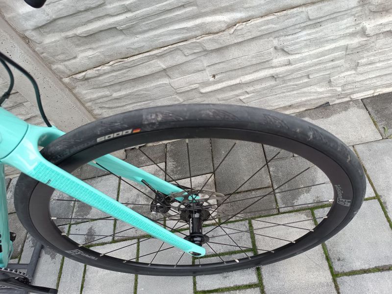 Bianchi sprint disc < 1000 km