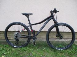 Nové 27,5" kolo na rámu Maxbike M507 15", Deore 1x11, vzduch. vidlice Suntour XCR