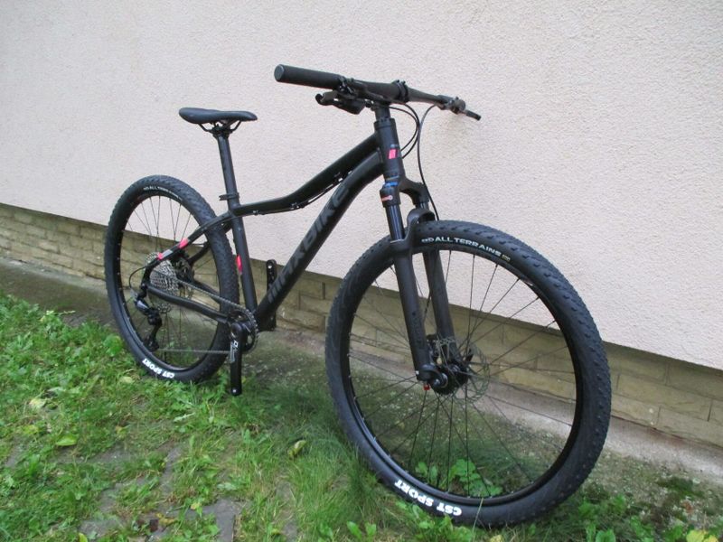 Nové 27,5" kolo na rámu Maxbike M507 15", Deore 1x11, vzduch. vidlice Suntour XCR