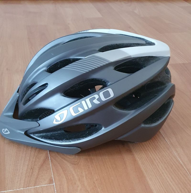 Giro REVEL Mat Titanium Silver helma