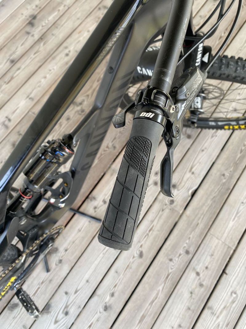 Enduro/Trail Carbon MTB Canyon Spectral CF 7.0 (2019) L 27,5