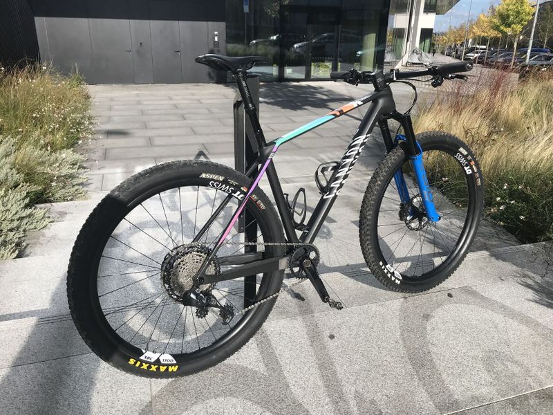 Canyon Exceed CF SLX 8 AXS 2022