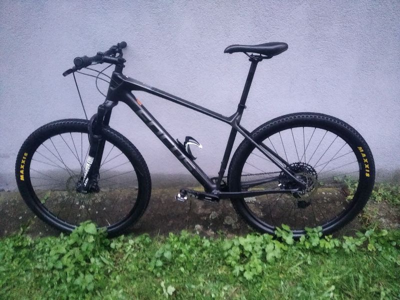 Focus Raven 8.6 Carbon L