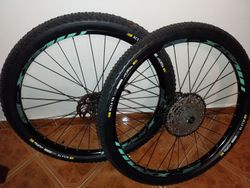 Sada kol Shimano maxx, Alu 29", včetně kazety a kotoučů 