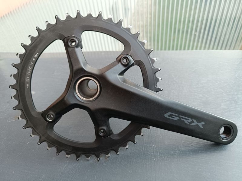 Kliky Shimano GRX 610 44z