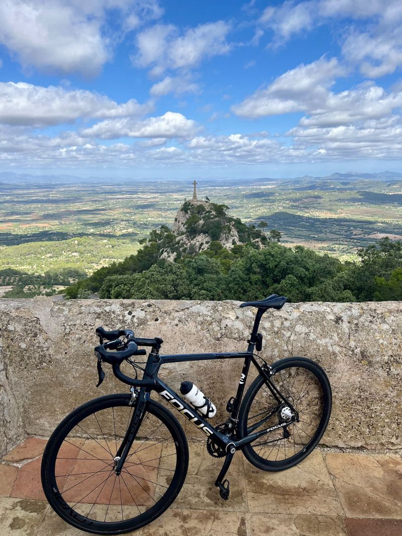 lehké karbonové kolo Focus Cayo - váha 7,5 kg