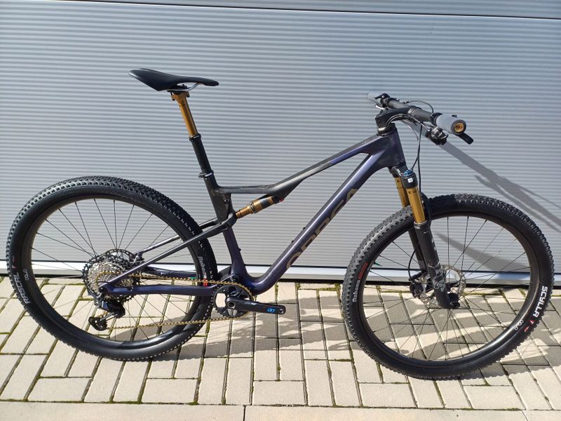 Prodám celoodpružené horské kolo orbea OIZ - model M-Pro Veliksot L