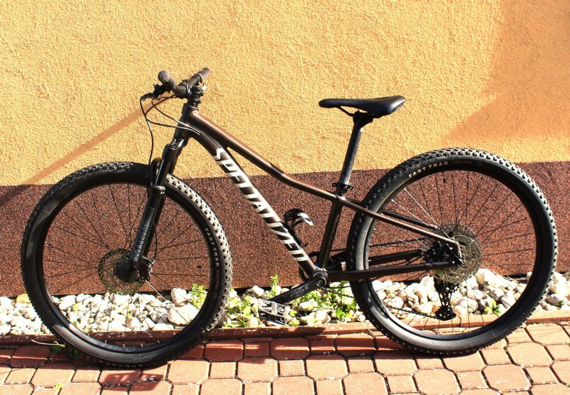 Specialized Rockhopper Elite XS ,kola 27.5 vzduchová vidlice, Deore 1x11.