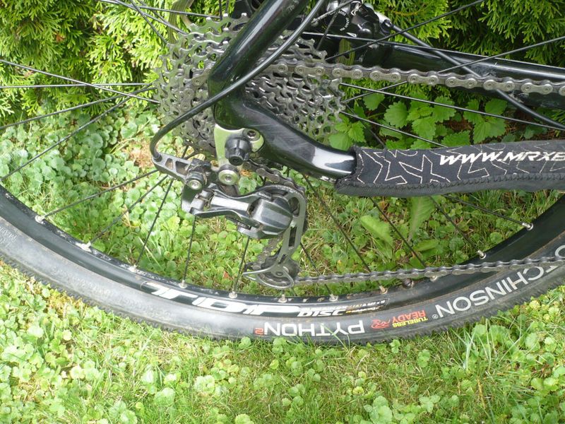 Karbonové horské kolo MRX s vidlicí Rock shox reba