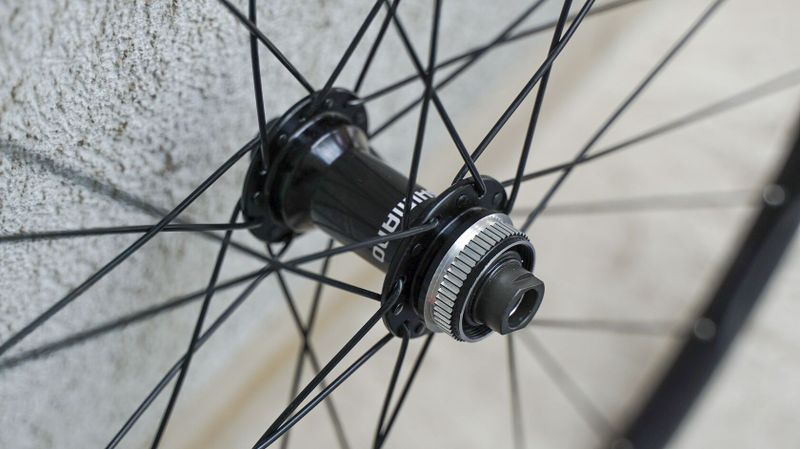 nové zapletené přední kolo Shimano R5