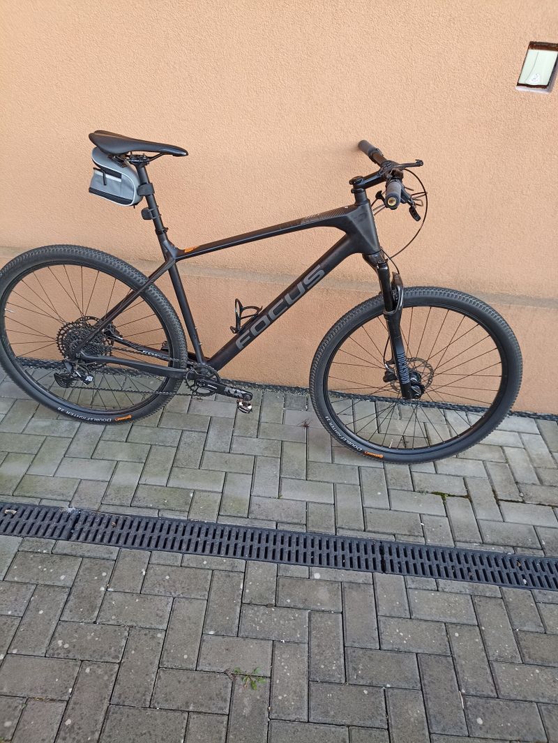 Focus Raven 8.6 Carbon XL