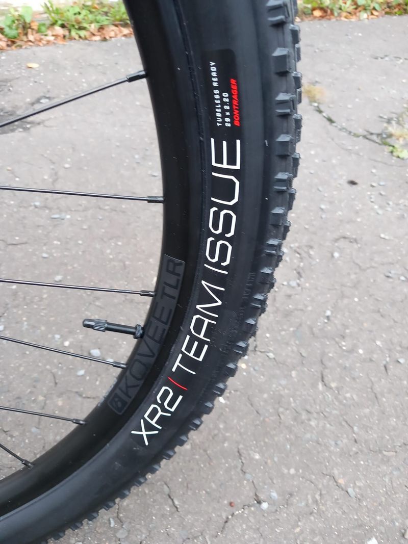 TREK PROCALIBER 9.5 Karbon 1 x 12 sp., velikost: L, 03/2024