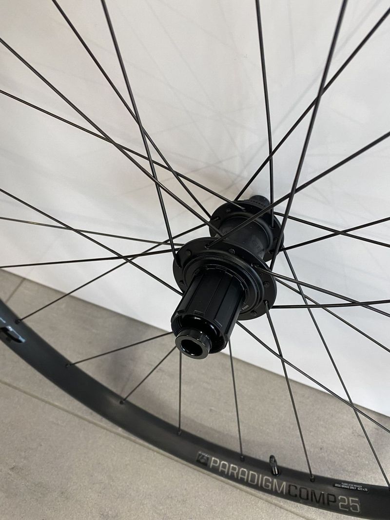 Bontrager Paradigm Comp 25