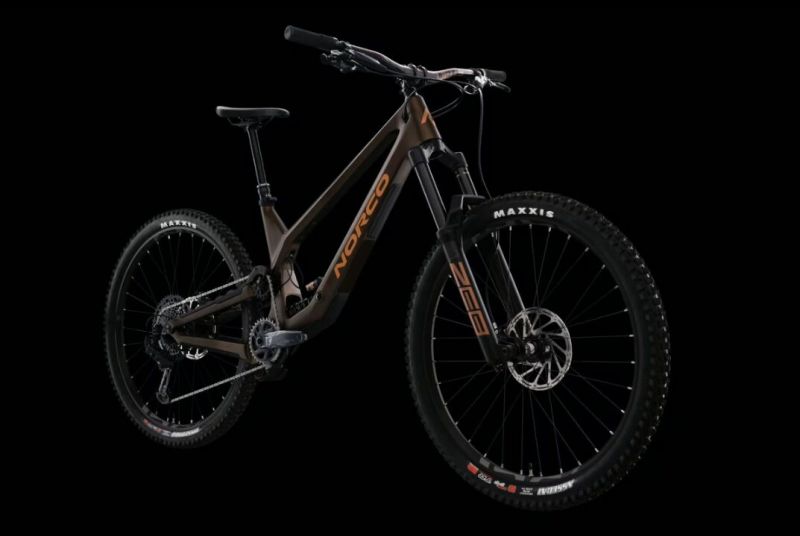 NOVÉ!! NORCO Range C2 Brown 29 vel. L, 170/170mm, CARBON, DOŽIVOTNÍ ZÁRUKA!! SLEVA 56.000,-