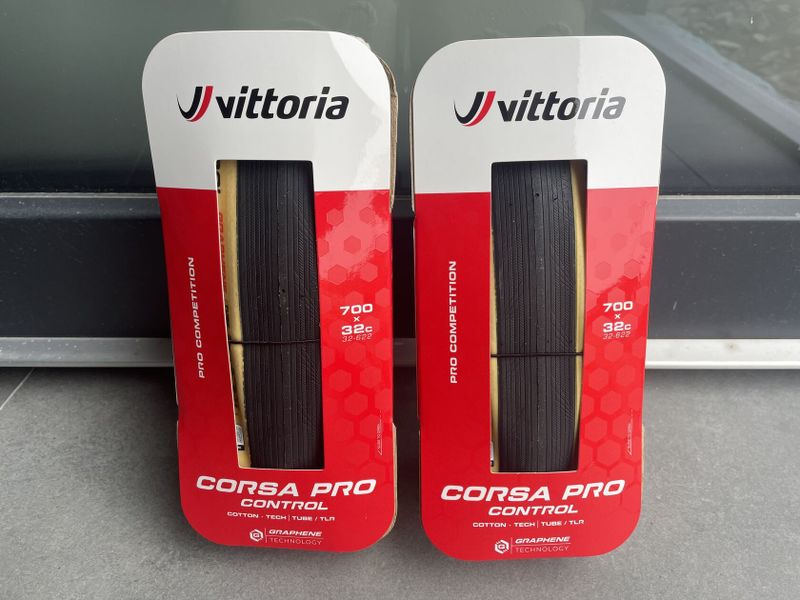 Silniční pláště Vittoria Corsa Pro Control 32mm