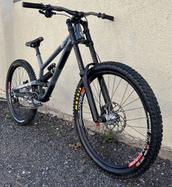 Commencal Furious 2020 