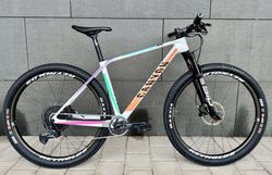 Canyon Exceed CF 7