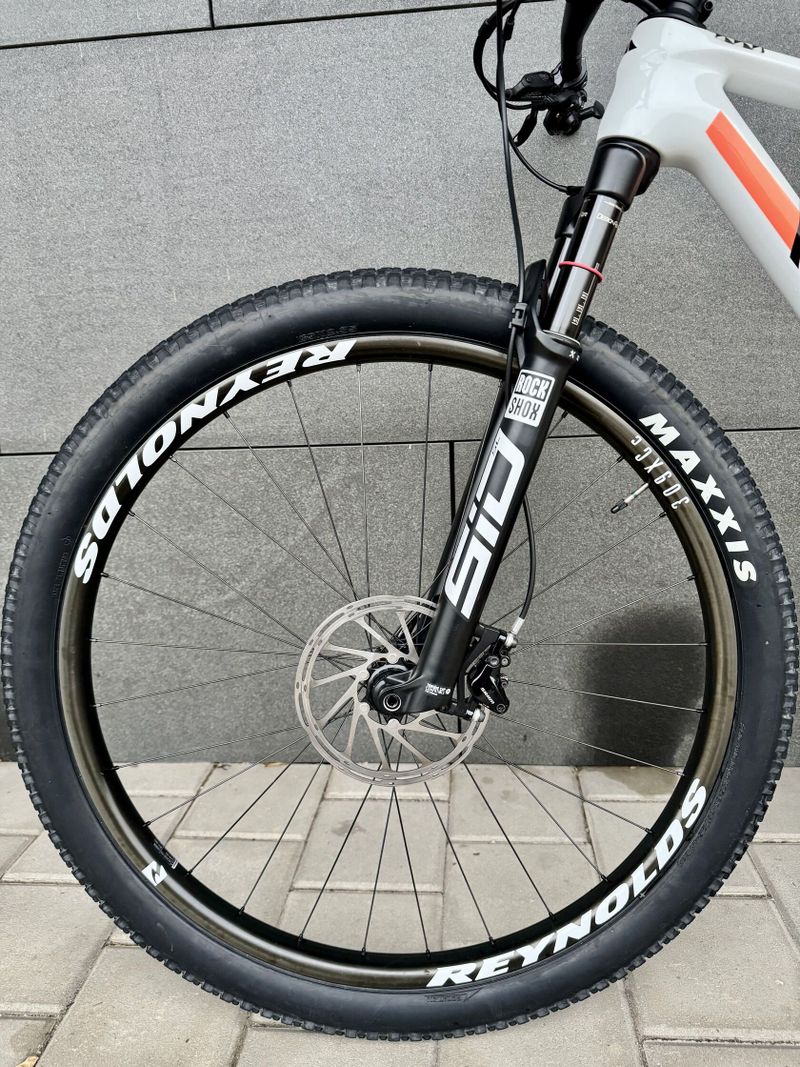 Canyon Exceed CF 7