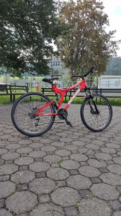 Celoodpružené kolo specialized