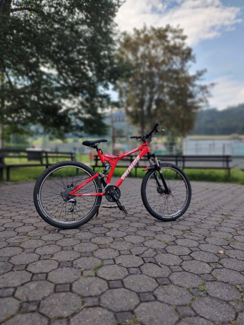 Celoodpružené kolo specialized