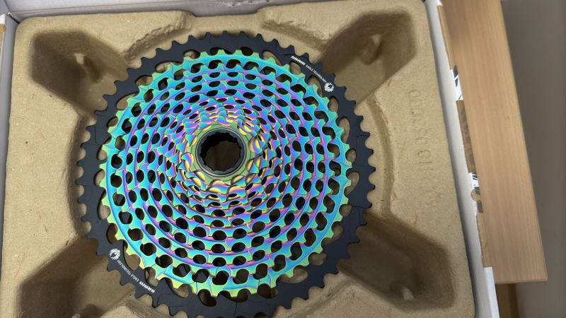 Nová kazeta SRAM XX1 Rainbow 12s