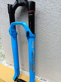 Vidlice RockShox SID SL Ultimate Race Day - Remote 29" Boost™15X110 100mm, 44offset, lesklá modrá