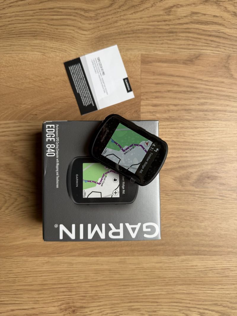 Garmin EDGE 840 + CZ TOPO V5 - nepoužítá nová NAVIGACE 