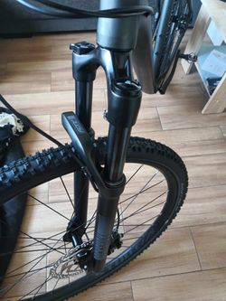 Odpružená vidlice Rock Shox - Judy, tk Air, 29"