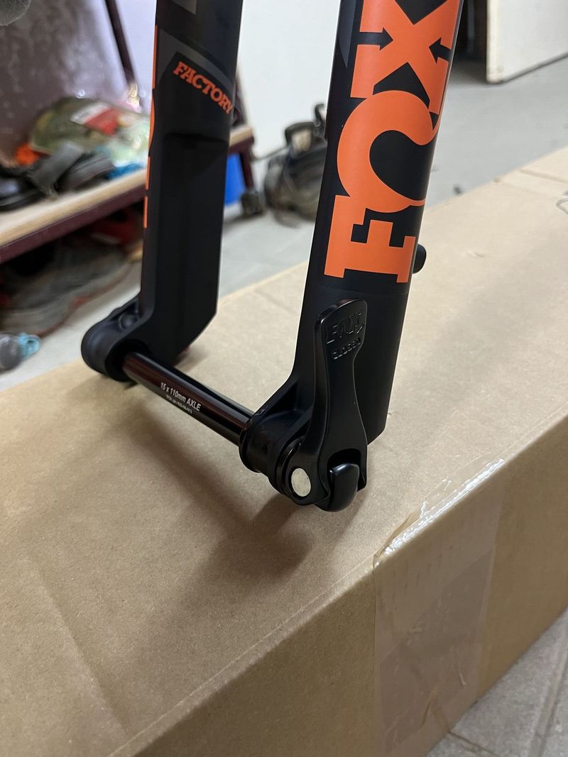 Fox Factory SC 32 100mm remote