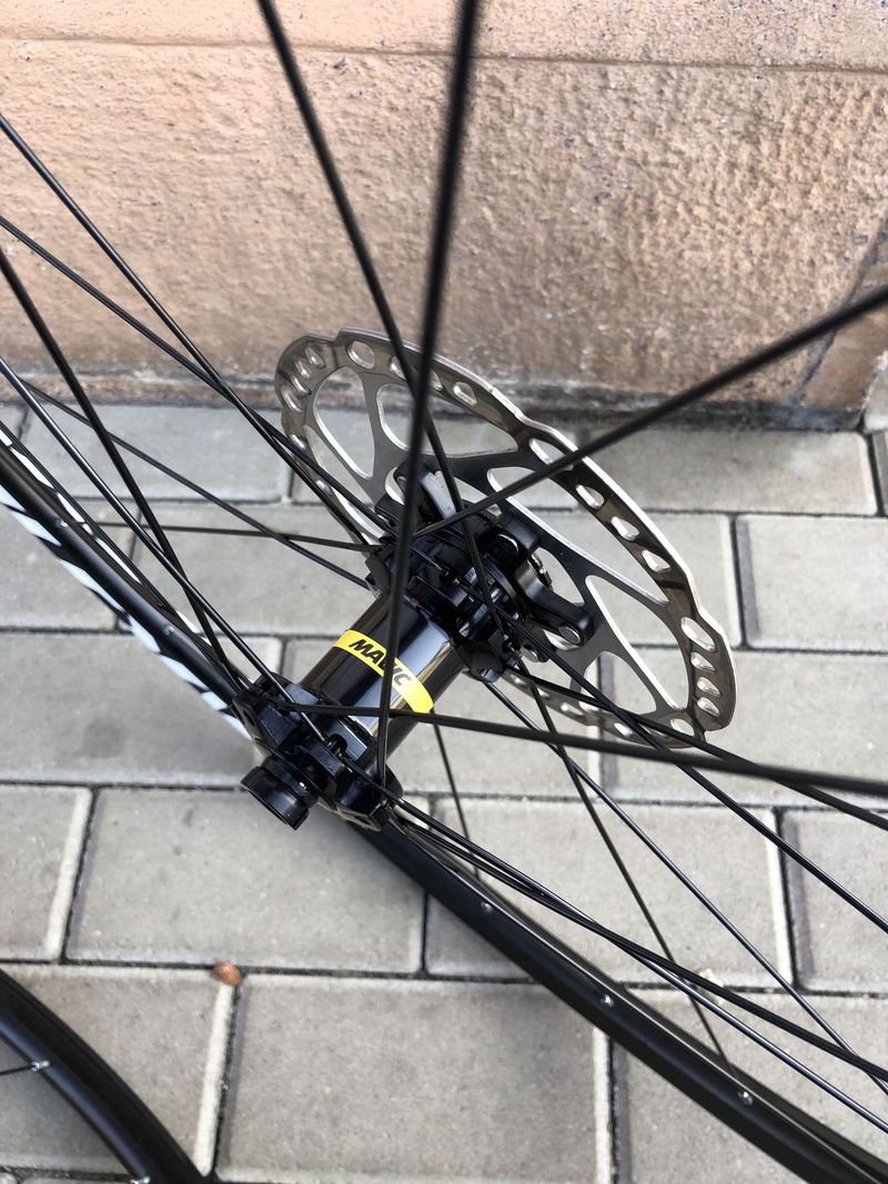 Mavic Aksium disc 12x100, 12x142 CL