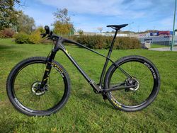 Mondraker Podium R Carbon XL 