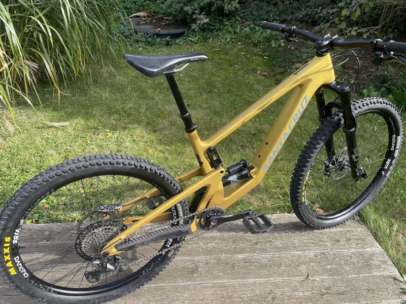 Santa Cruz Bronson V4 CC velikost L