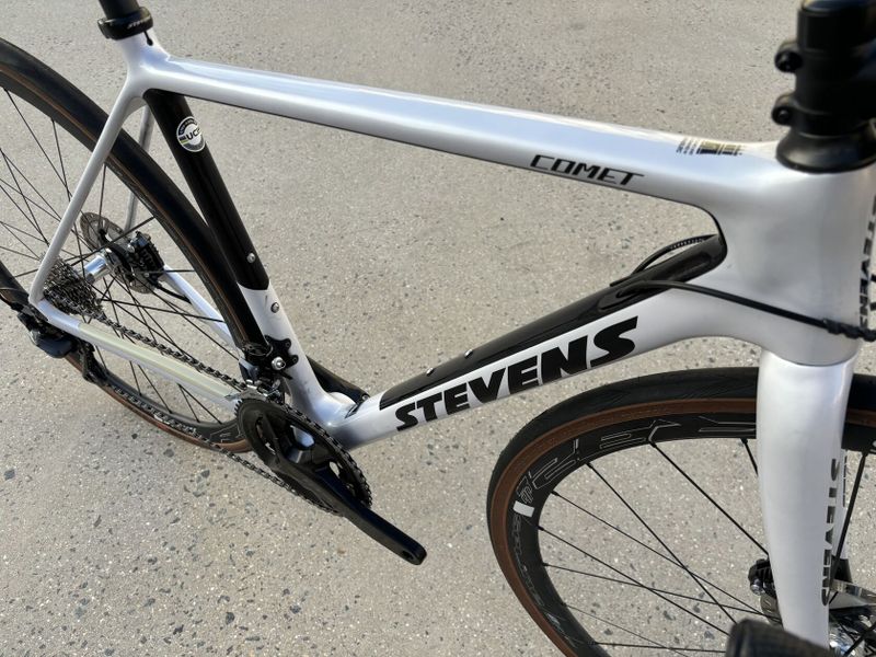 STEVENS COMET disc 50 cm - Shimano ULTEGRA / 105 2x11, kola DT Swiss