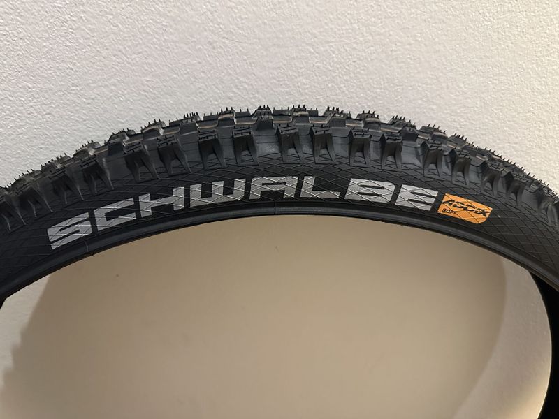 Schwalbe Magic Mary Super Trail Addix Soft TLE E-50 29x2,40" MTB plášť kevlar