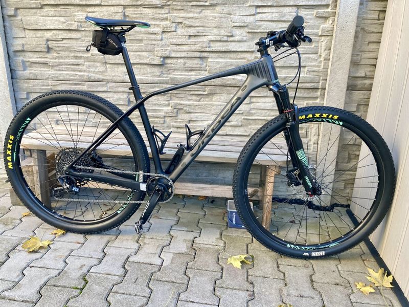 Orbea Alma M30 (karbon) - jak nové