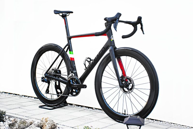 Colnago V3 Disc 2024, Shimano Di2 2x12