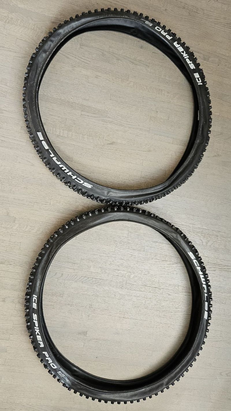 Schwalbe Ice Spiker evo TLR 26x2.10