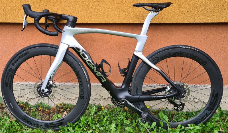 Pinarello dogma F 