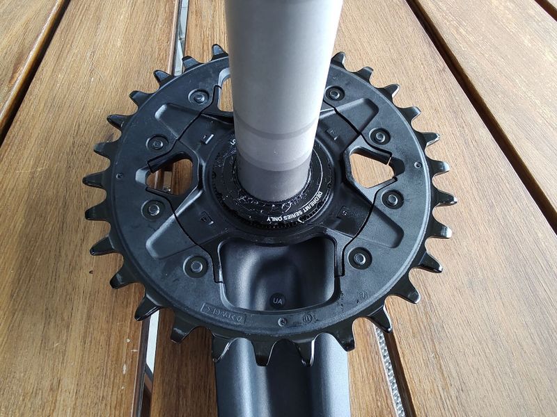 Převodník Shimano FC-M6100 (30z) a FC-M8100 (34z)