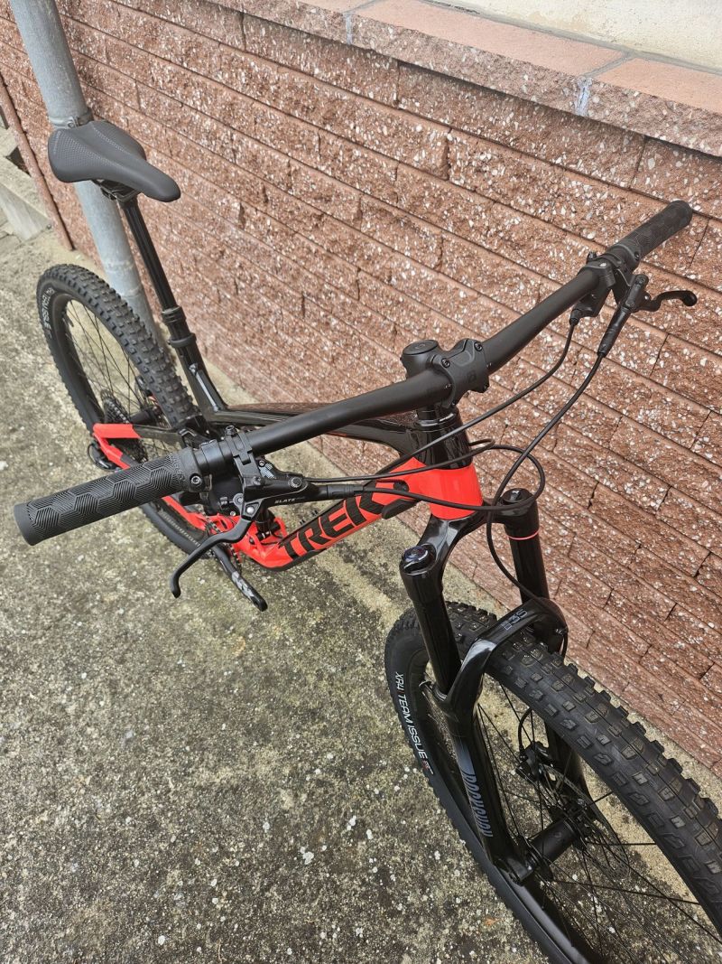 TREK FUEL EX 7 NX L 29 BK-RD 2023