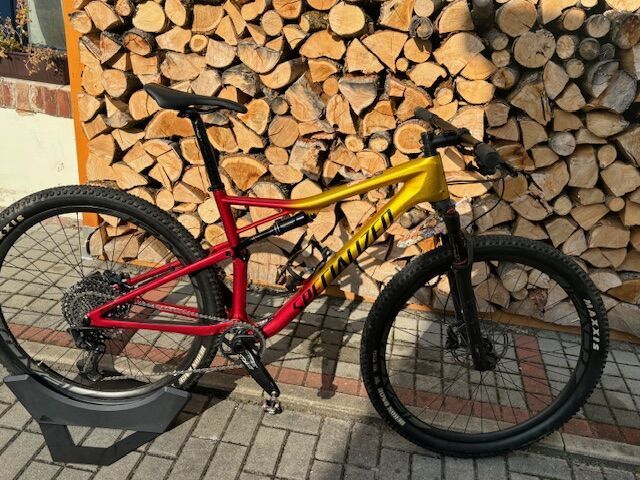 Specialized EPIC Expert 2018 - celokarbon 