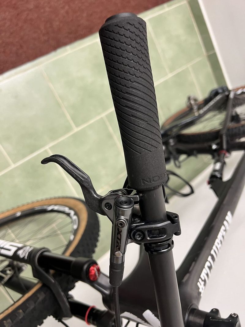 Specialized Epic carbon velikost XL 