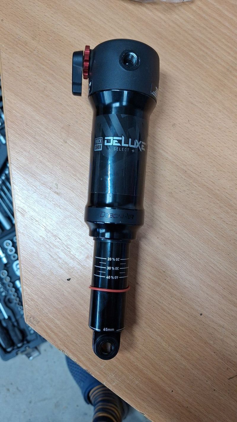 Tlumič RockShox deluxe select+ 205x65 